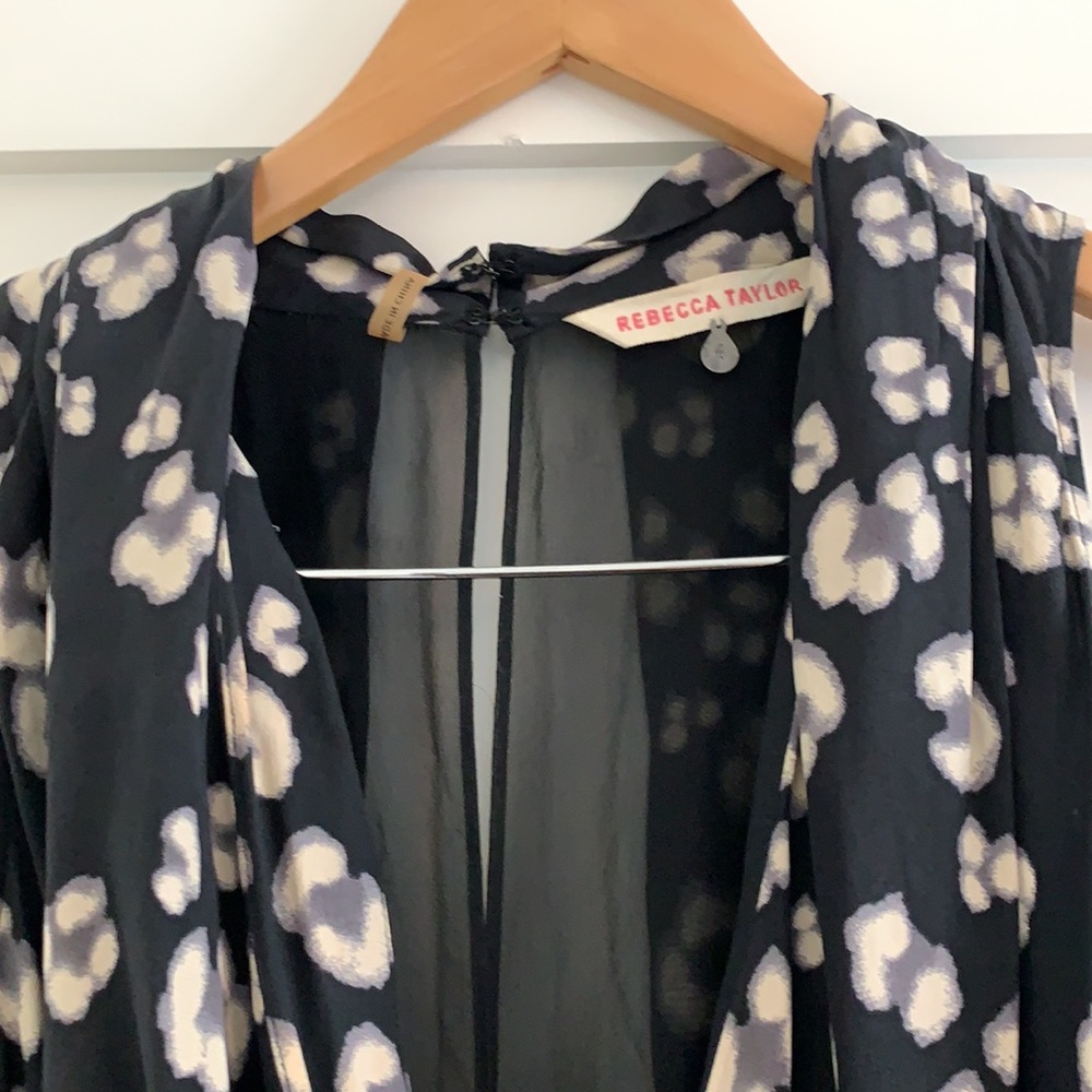 Cute Patterned Dress With Pockets - image 2